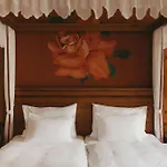 Rosenhof 4*