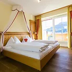 Rosenhof Otel 4*
