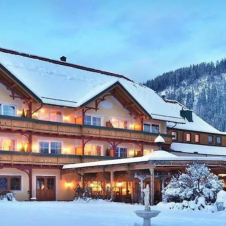 Hotel Rosenhof 4*