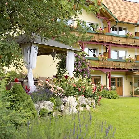 Rosenhof فندق 4*