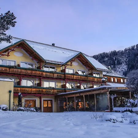 Rosenhof Hotel 4*
